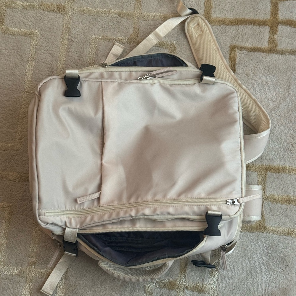 Travel backpack - Picture 5 of 14